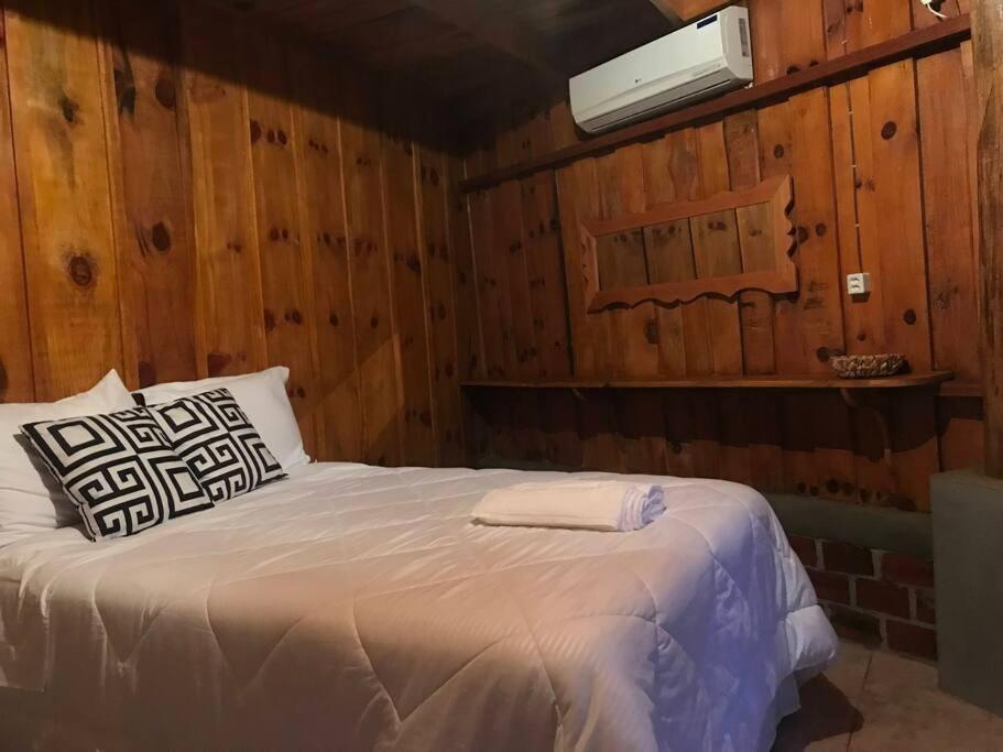 Galpao Rustico No Vale Dos Vinhedos Villa เบงโต กองซัลเวส ภายนอก รูปภาพ
