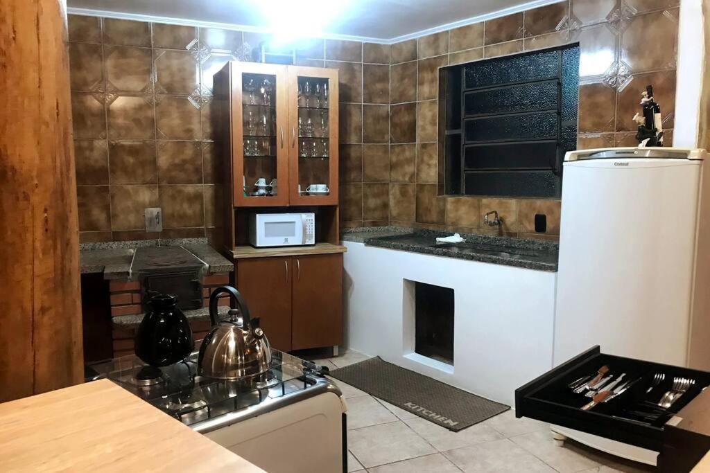 Galpao Rustico No Vale Dos Vinhedos Villa เบงโต กองซัลเวส ภายนอก รูปภาพ